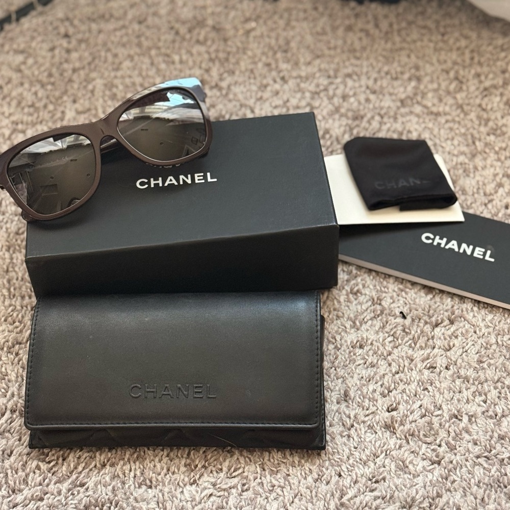 CHANEL Sunglasses